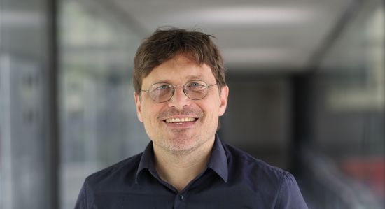 Dr. Florian Flörsheimer Portrait Dr. Flörsheimer